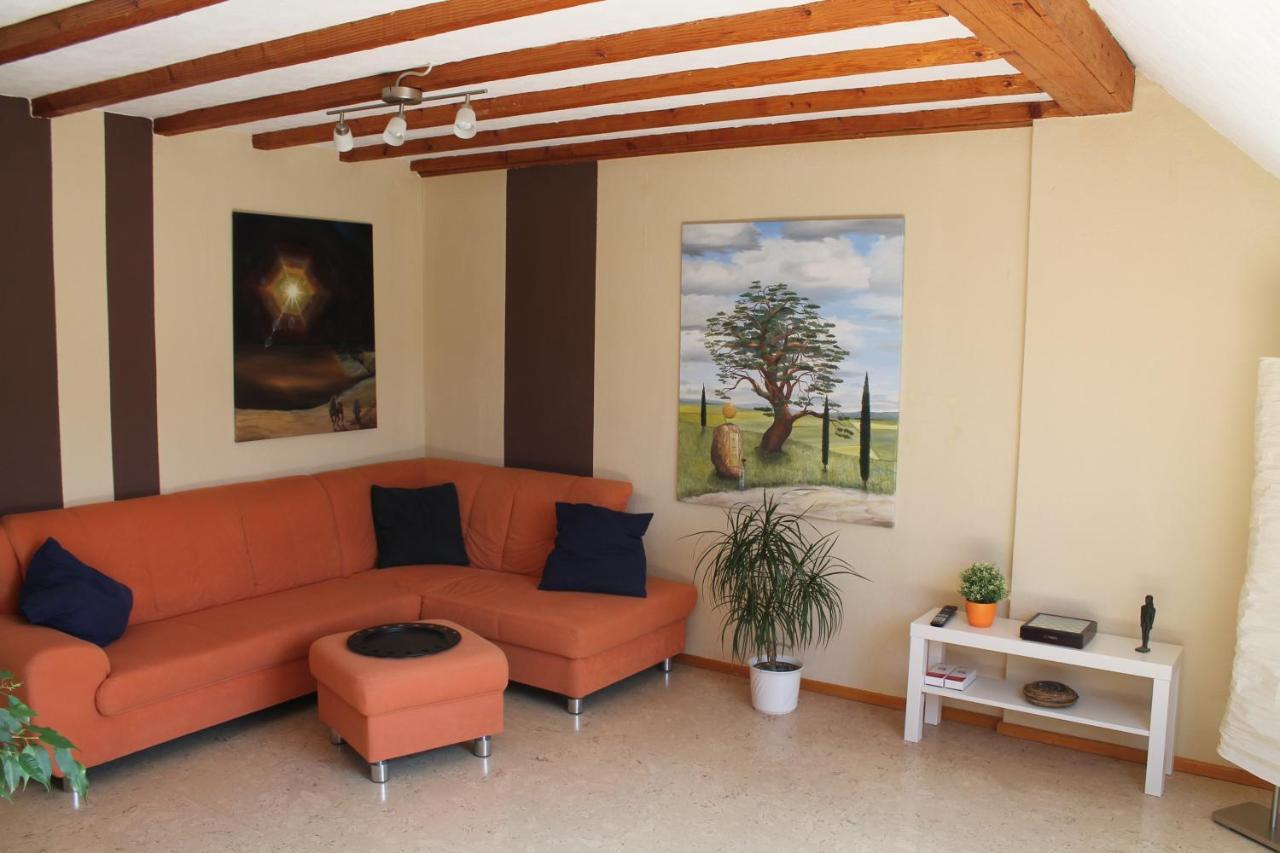 Ferienwohnung Im Galerie-Haus Urbar  Екстериор снимка