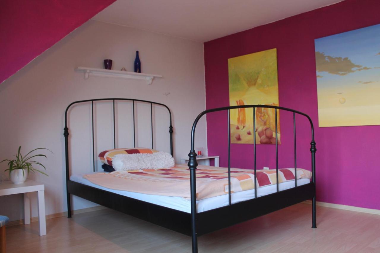 Ferienwohnung Im Galerie-Haus Urbar  Екстериор снимка